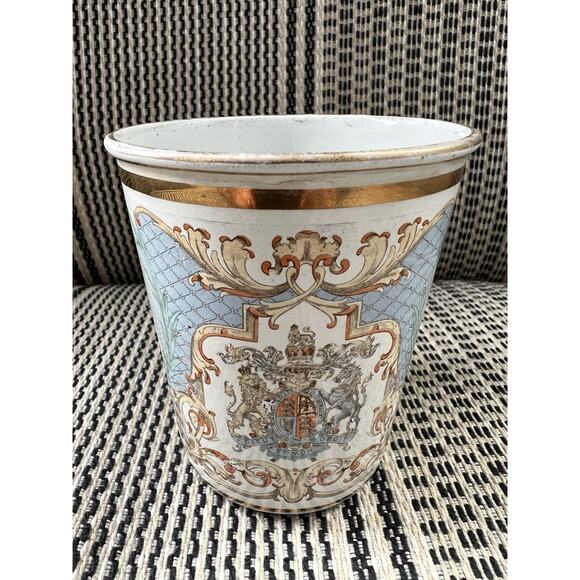 1897 Rare Antique Queen Victoria Diamond Jubilee Souvenir Enamel Cup Gilded - Picture 2 of 6